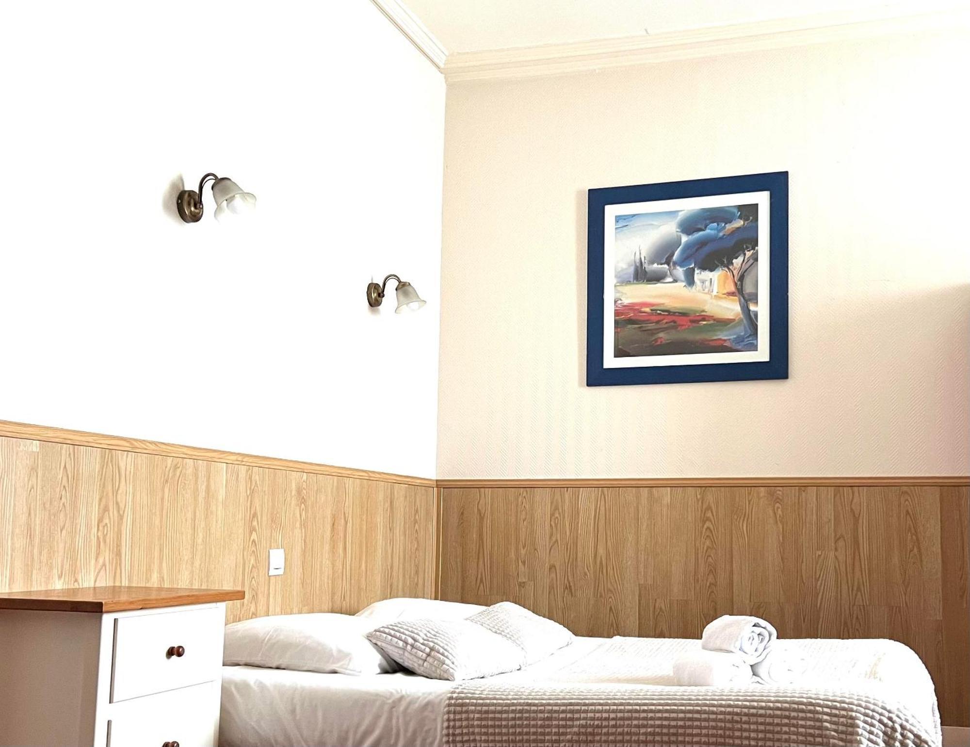 Hotel De La Gare Cherbourg-en-Cotentin Esterno foto