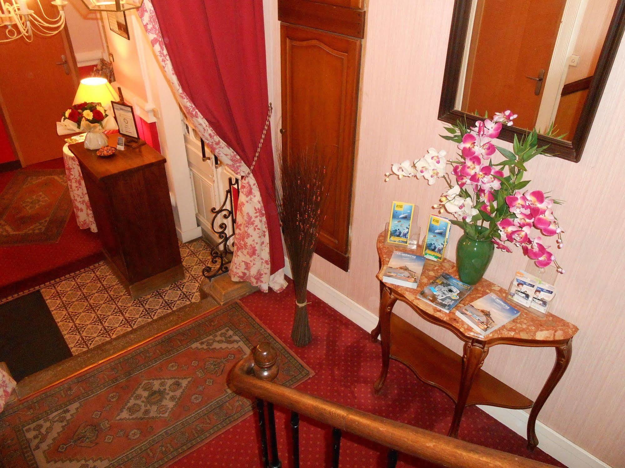 Hotel De La Gare Cherbourg-en-Cotentin Esterno foto