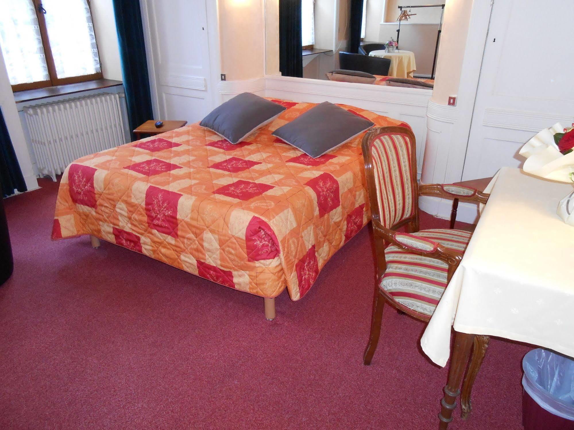 Hotel De La Gare Cherbourg-en-Cotentin Esterno foto