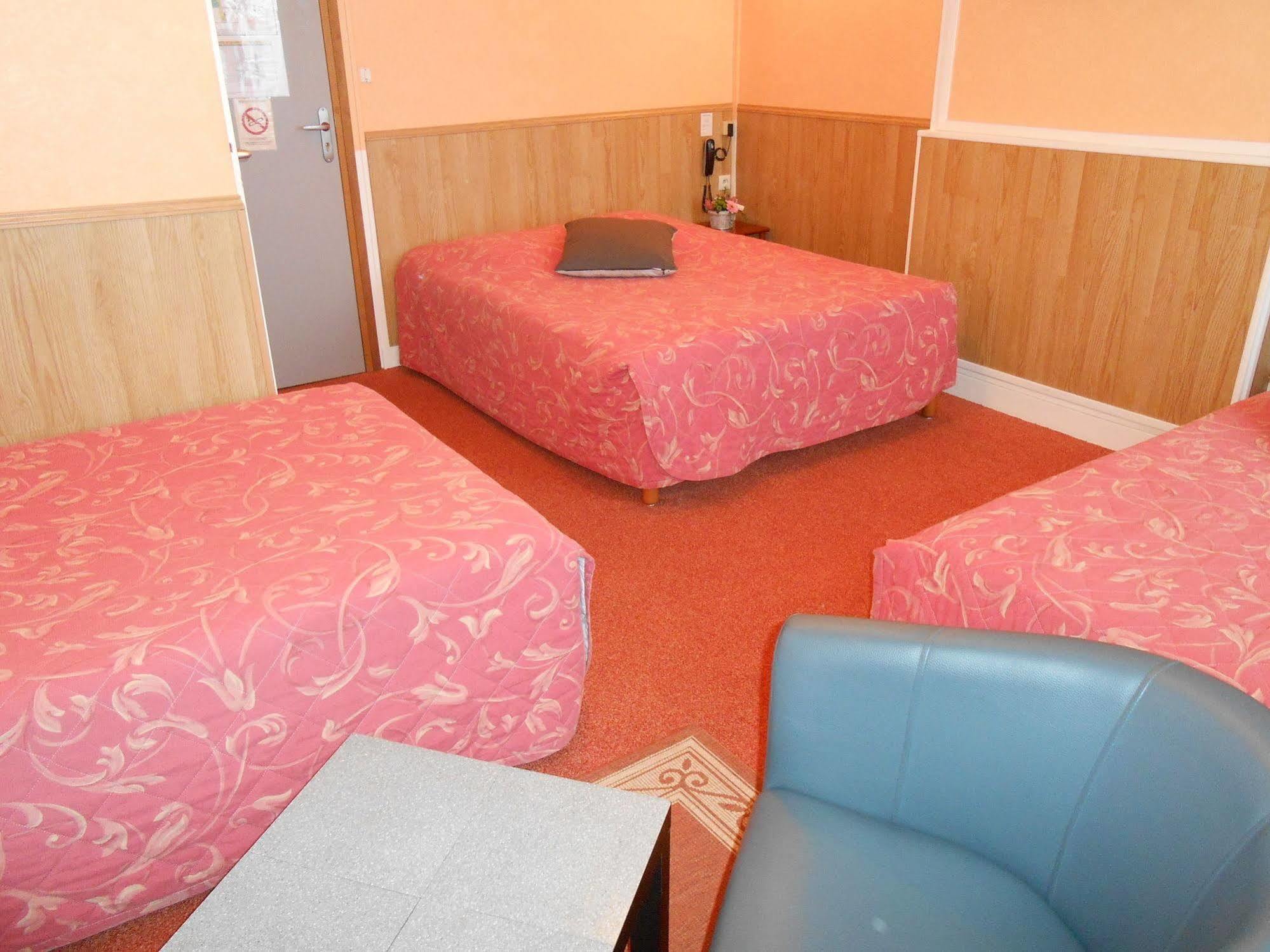 Hotel De La Gare Cherbourg-en-Cotentin Esterno foto