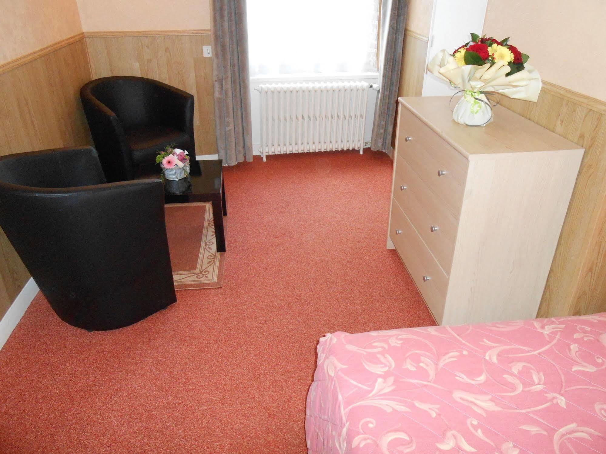 Hotel De La Gare Cherbourg-en-Cotentin Esterno foto